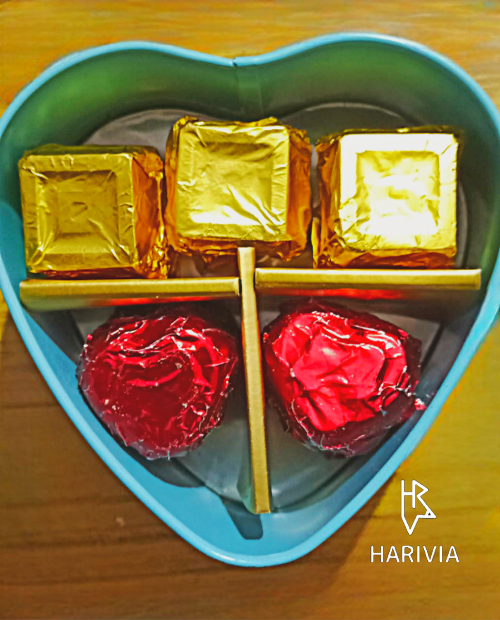 Harivia Chocolate Valentine Edition Chocolate Bar and Rose Teddy Gift Set